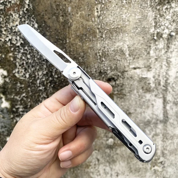 440 Multi tool Hunting Folding Knife Tool Screwdriver Keychain Tactical Knife Pocket Fold Mini Gear Outdoor 2