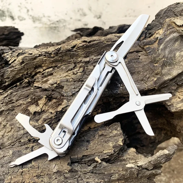 440 Multi tool Hunting Folding Knife Tool Screwdriver Keychain Tactical Knife Pocket Fold Mini Gear Outdoor 3