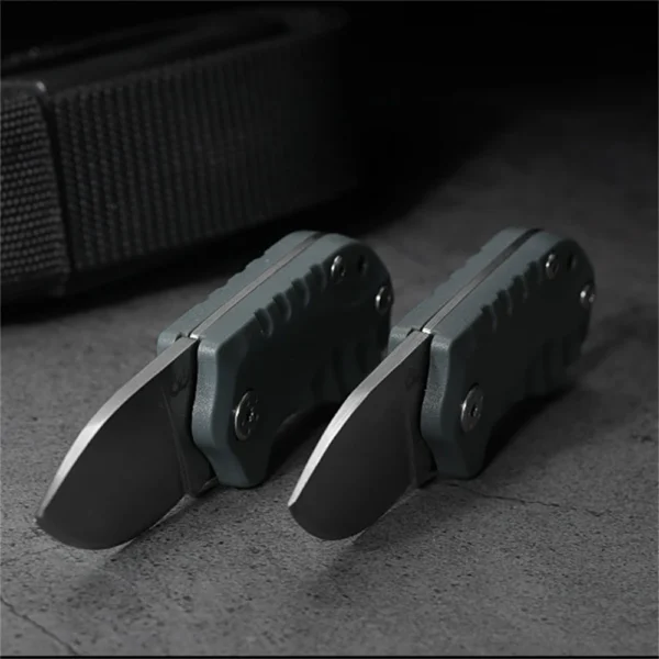 Outdoor Tactical Folding Knife 5CR15 Blade Edc Self Defense Hunting Pocket Knives Keychain knife 4