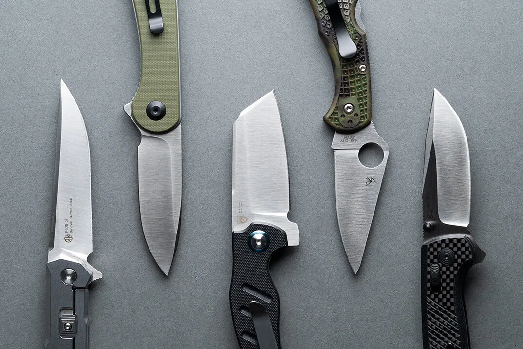 Read more about the article Ultimate Guide to Starting a Knife Colle...